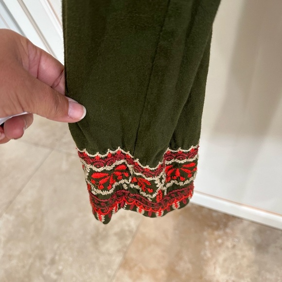 Johnny Was Sheesoh Blouse in Olive Green - Picture 4 of 6